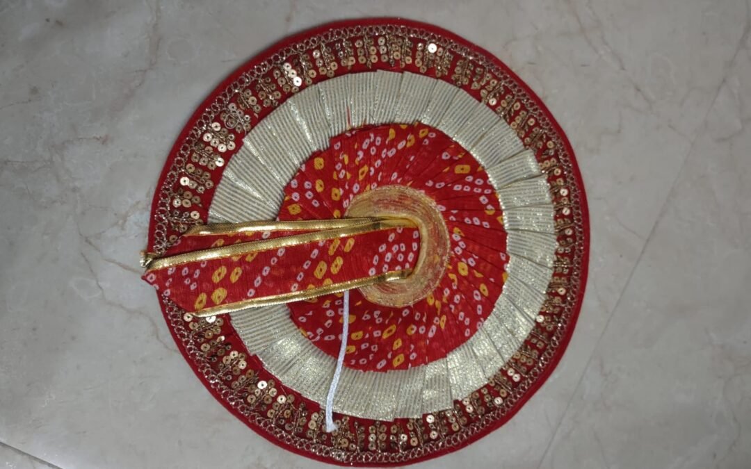 How to Choose the Perfect Radha Krishna Dress According to Idol Size – Complete Buying Guide (2026)